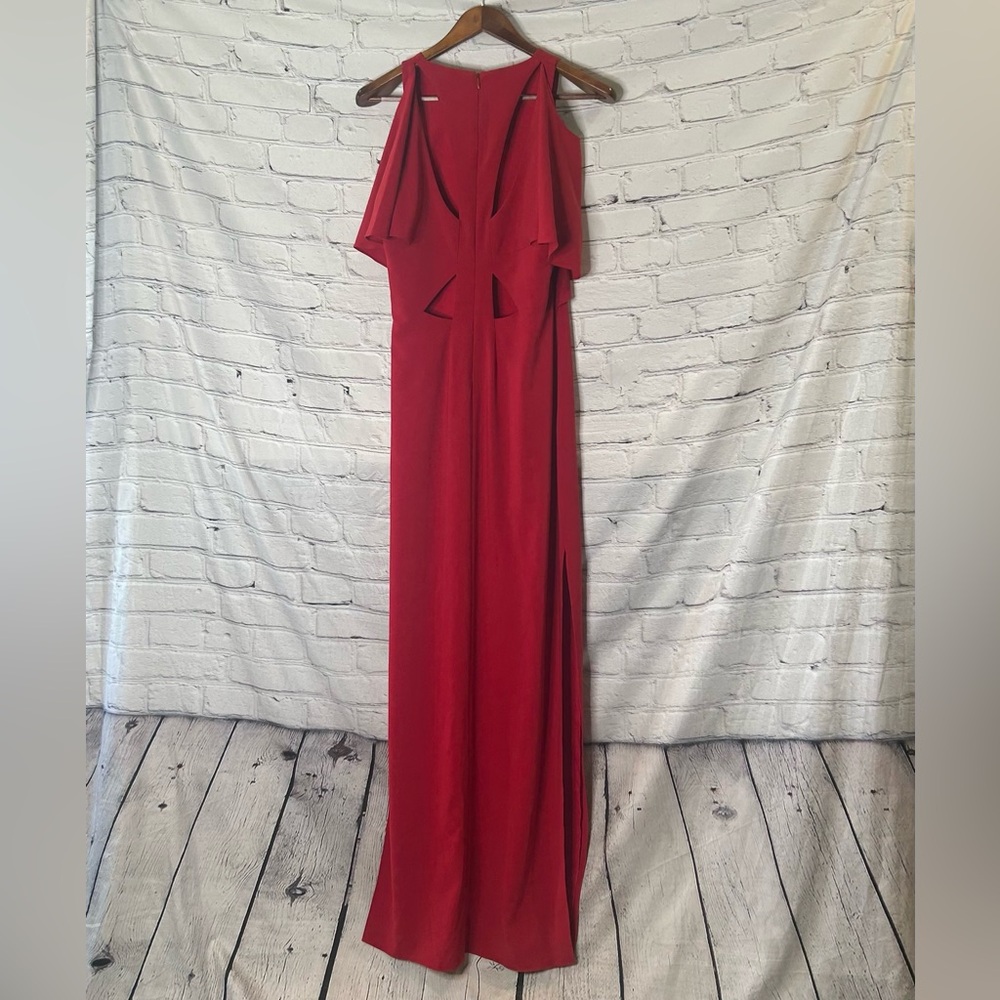 Halston Heritage Red Cold Shoulder Long Gown Size 8 Excellent Condition - Picture 2 of 12